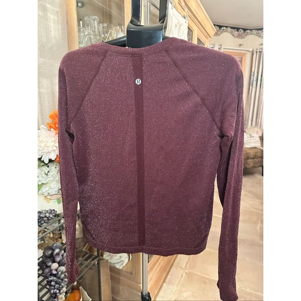 Lululemon sparkly top